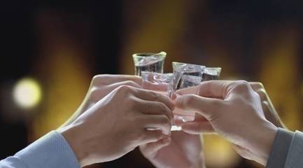 如果你從不喝酒會發生什么?也許收拾殘局的就是你。